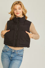 Load image into Gallery viewer, Rae Puffer Vest
